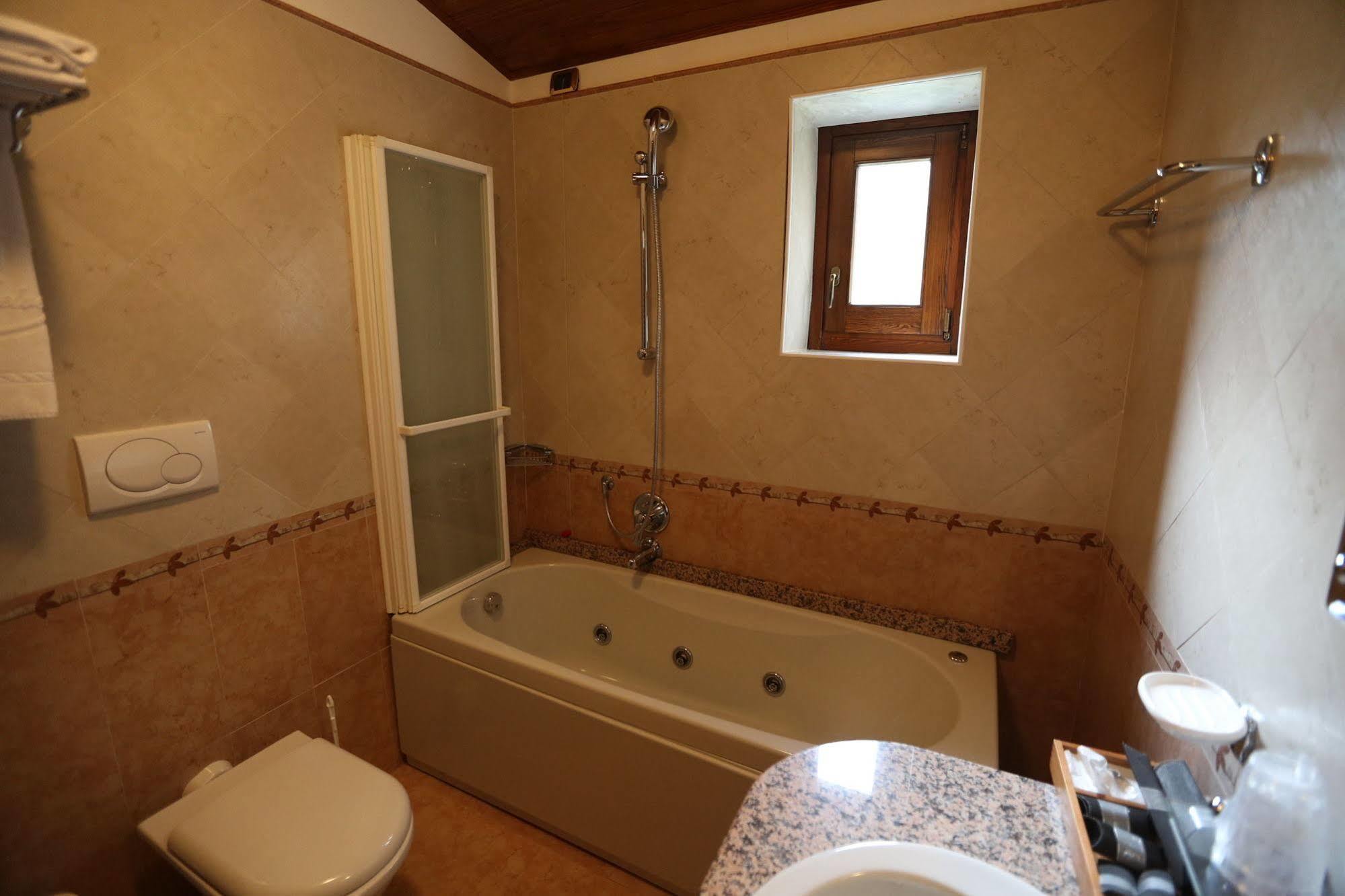 Hotel Belvedere Sestriere Eksteriør billede